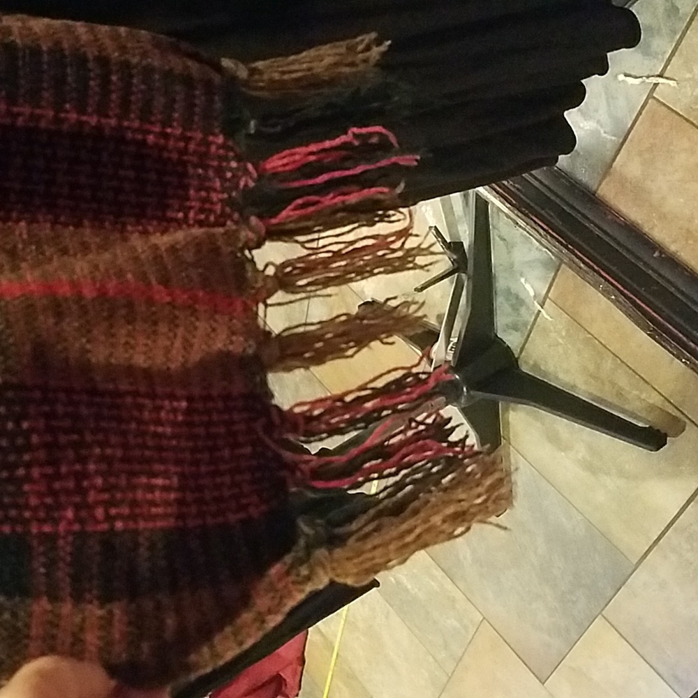 Scarf - Picture 5 of 8